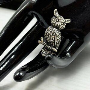 Vintage Silver Tone Pewter Owl Brooch Pin by Seagull JP178